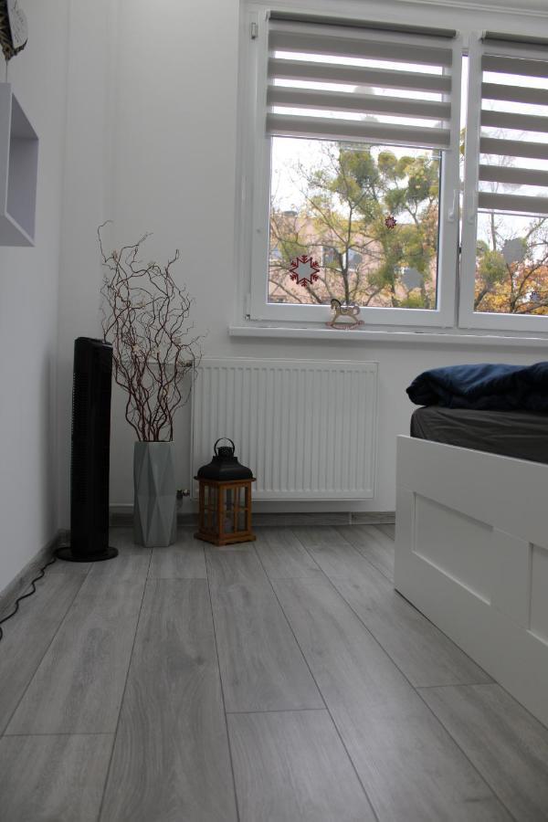 דירות מישקולץ Izzy Apartament מראה חיצוני תמונה