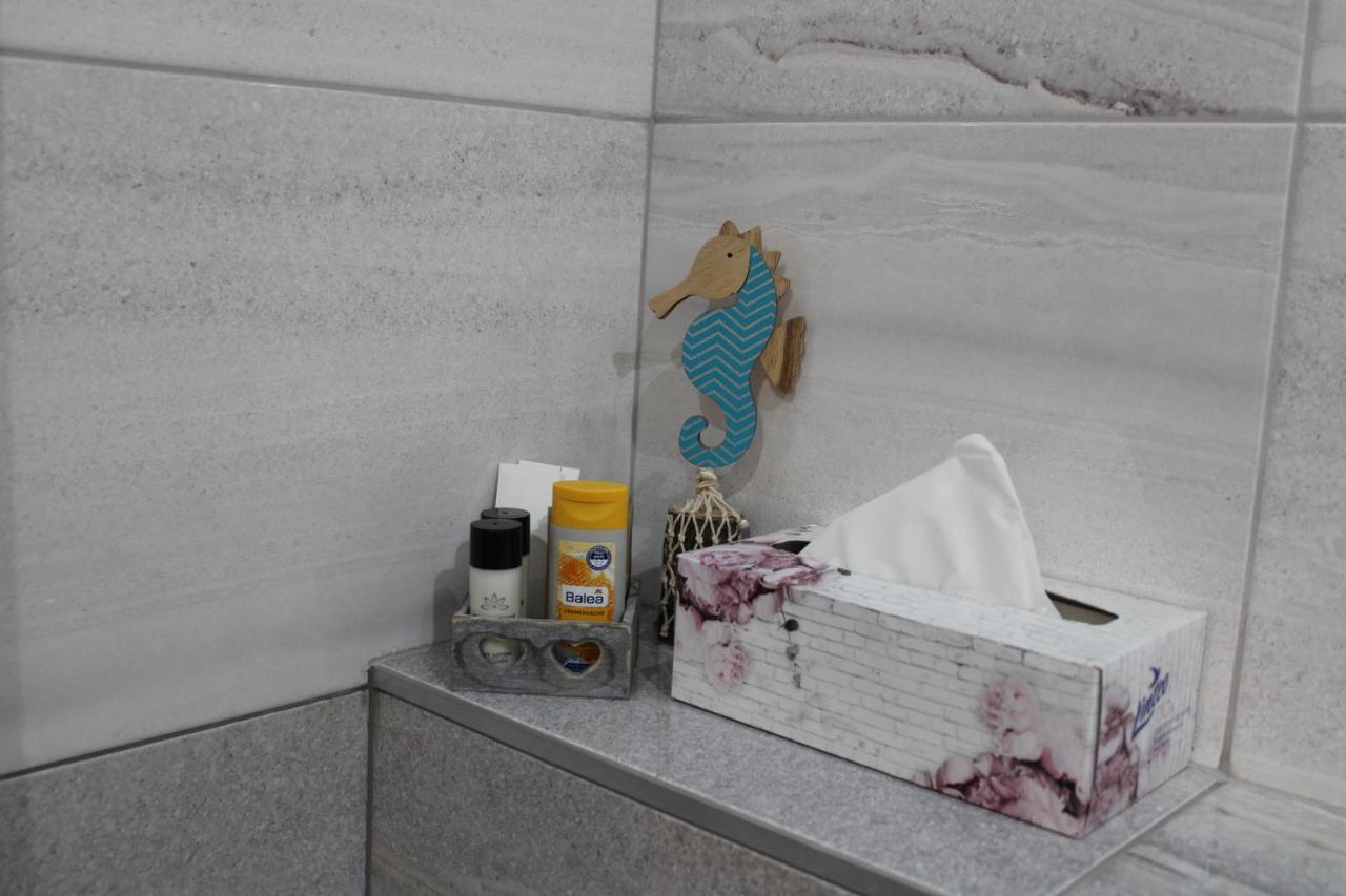 דירות מישקולץ Izzy Apartament מראה חיצוני תמונה